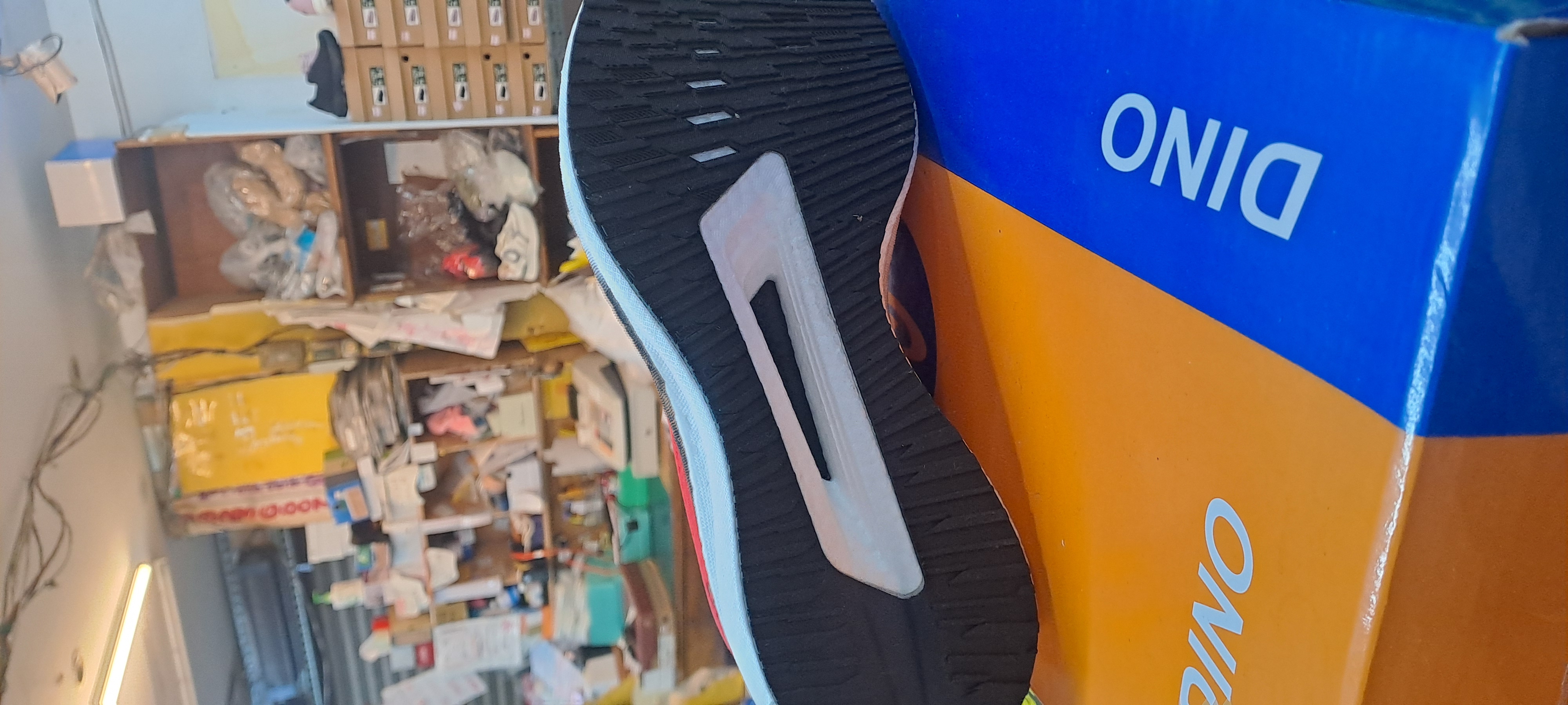 男士 踩下去會回彈喔一輩子沒有穿過這麼會回彈的鞋子穿起來非常輕鬆又非常的輕 運動休閒跑步散步工作鞋 推薦 12_6318 5