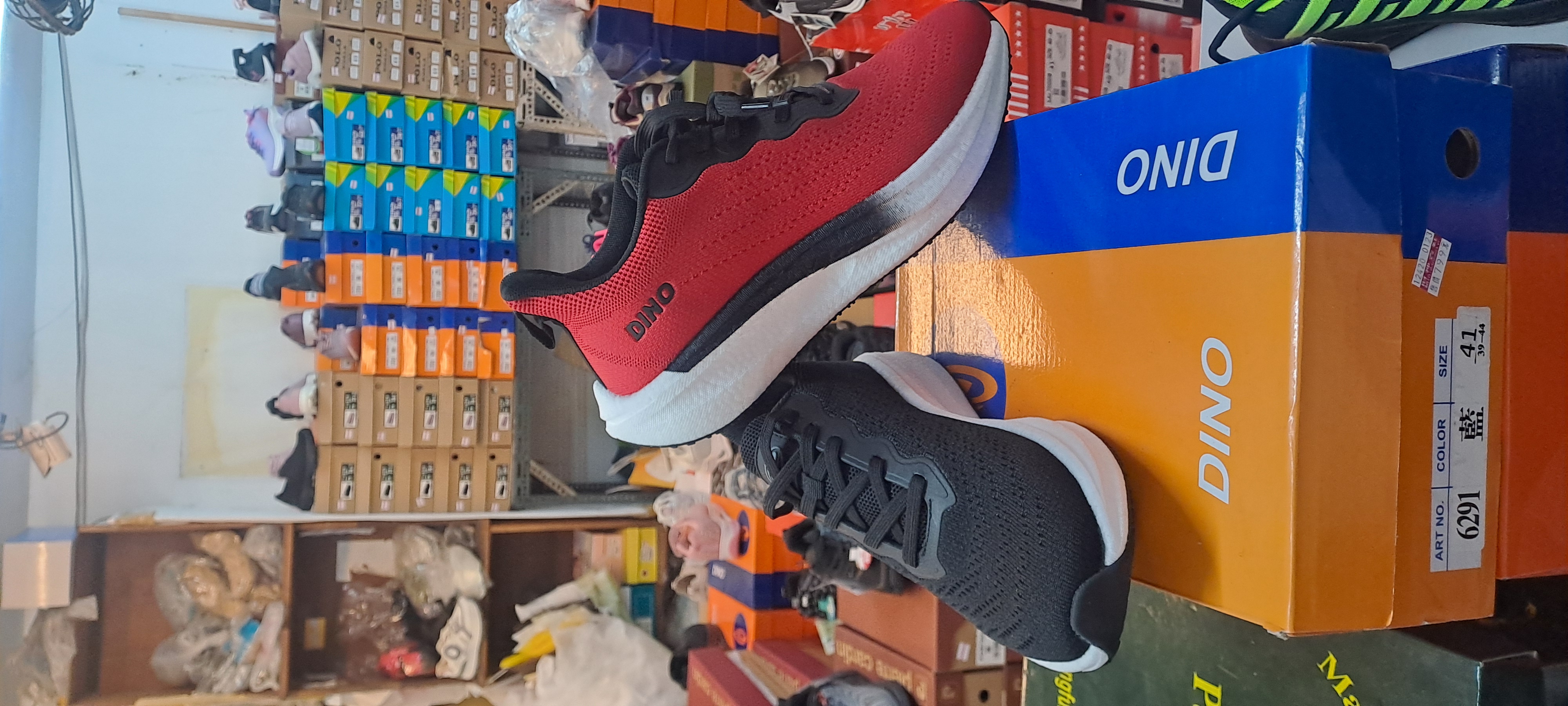 男士 踩下去會回彈喔一輩子沒有穿過這麼會回彈的鞋子穿起來非常輕鬆又非常的輕 運動休閒跑步散步工作鞋 推薦 12_6318 3