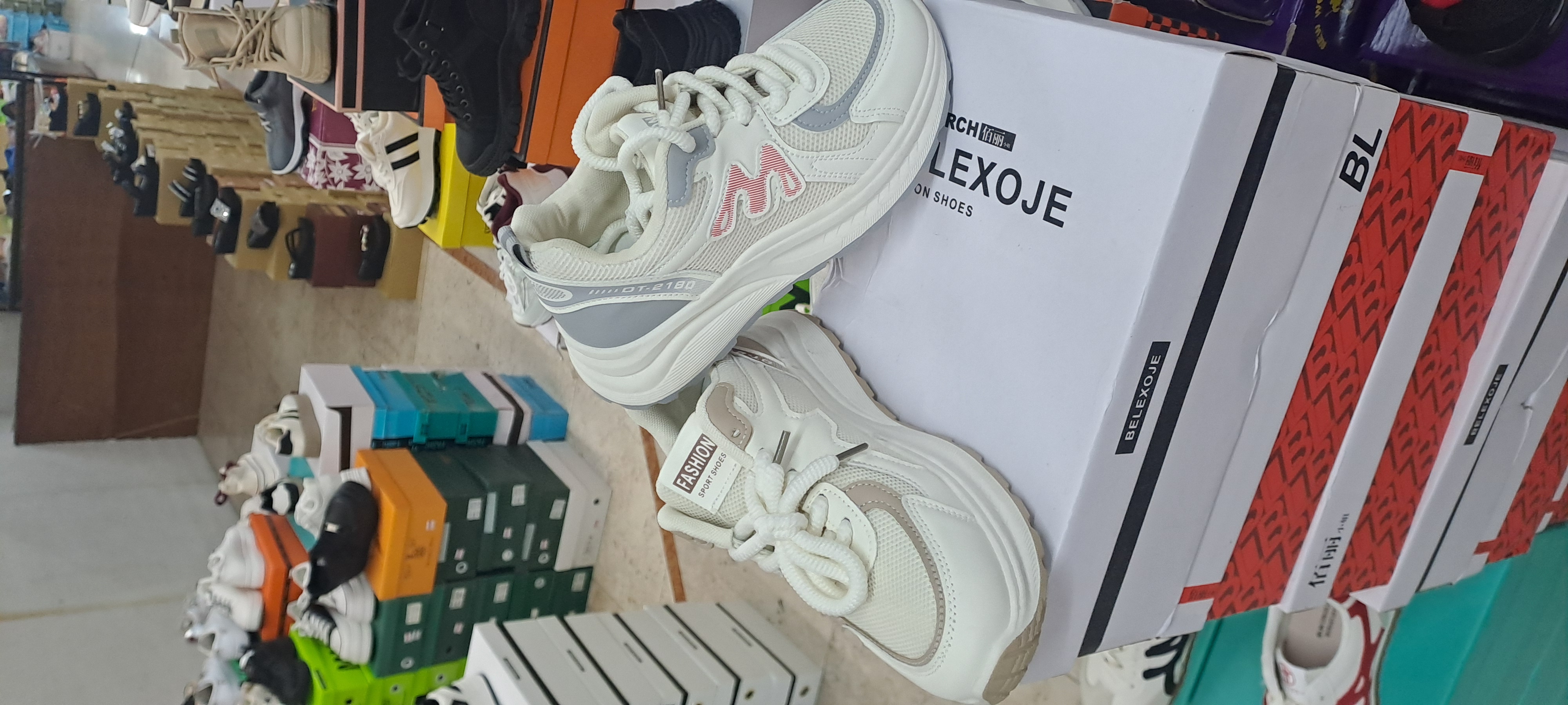 女鞋 要約6公分 運動休閒工作體育課 02_3302 4