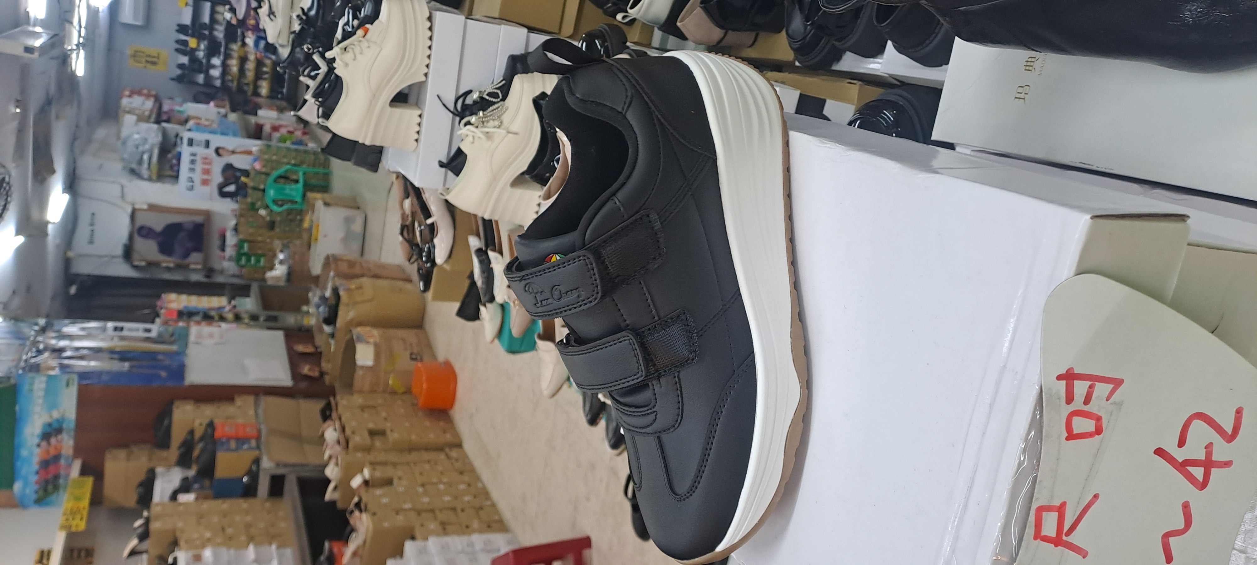 雨傘牌女生運動休閒雙氣墊鞋子 11_LGM76004 2