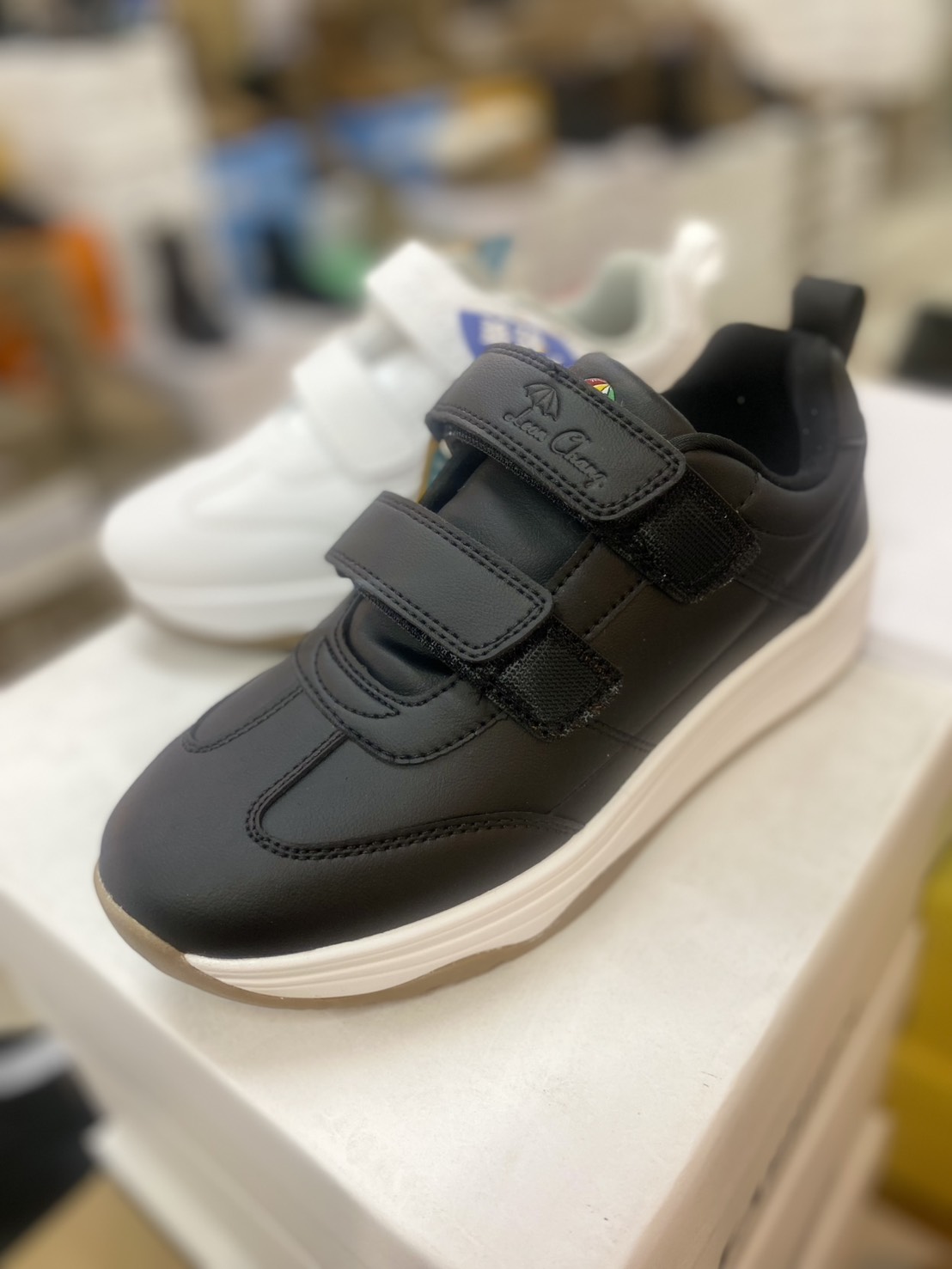 雨傘牌女生運動休閒雙氣墊鞋子 11_LGM76004 7