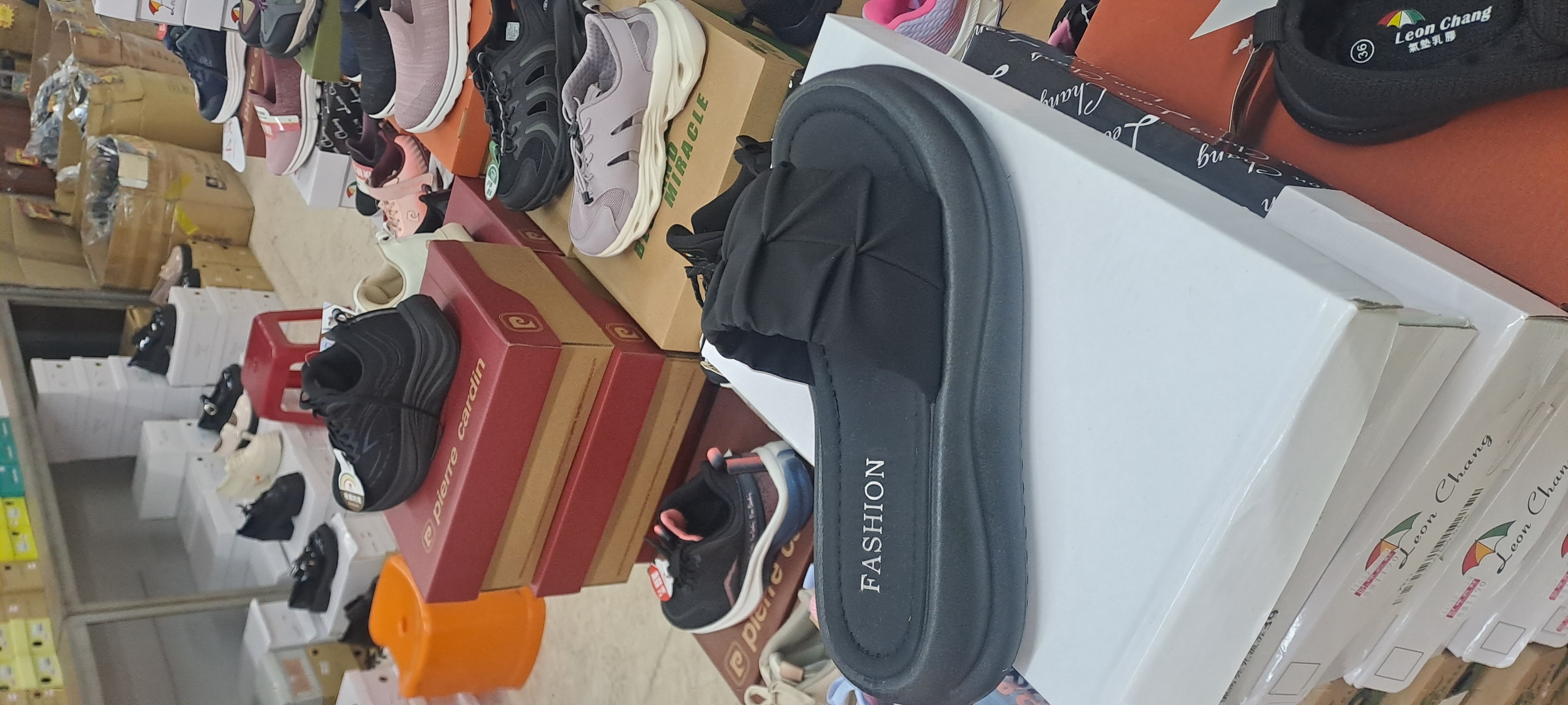 女士新款流行時尚拖鞋 4