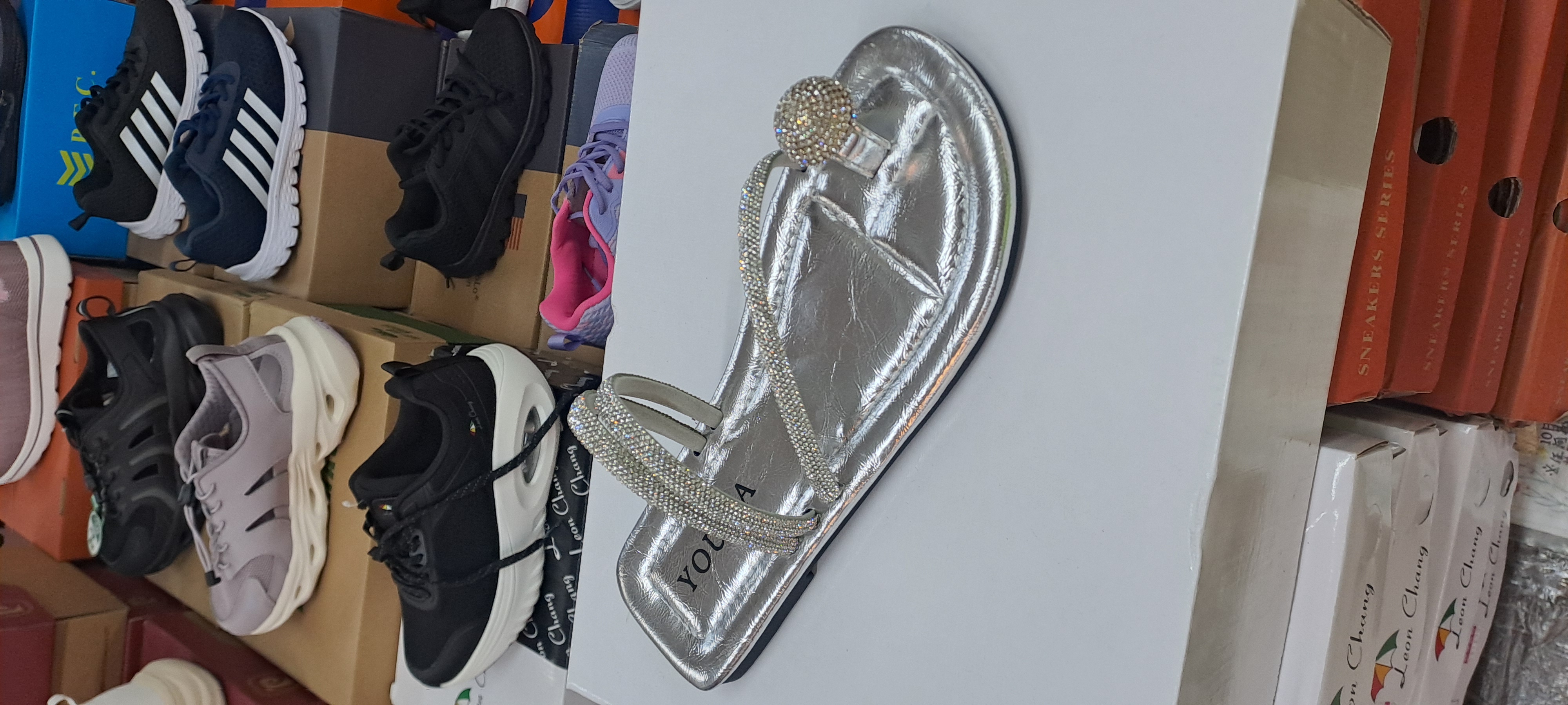 女士夾拇指涼鑽時尚拖涼鞋 4