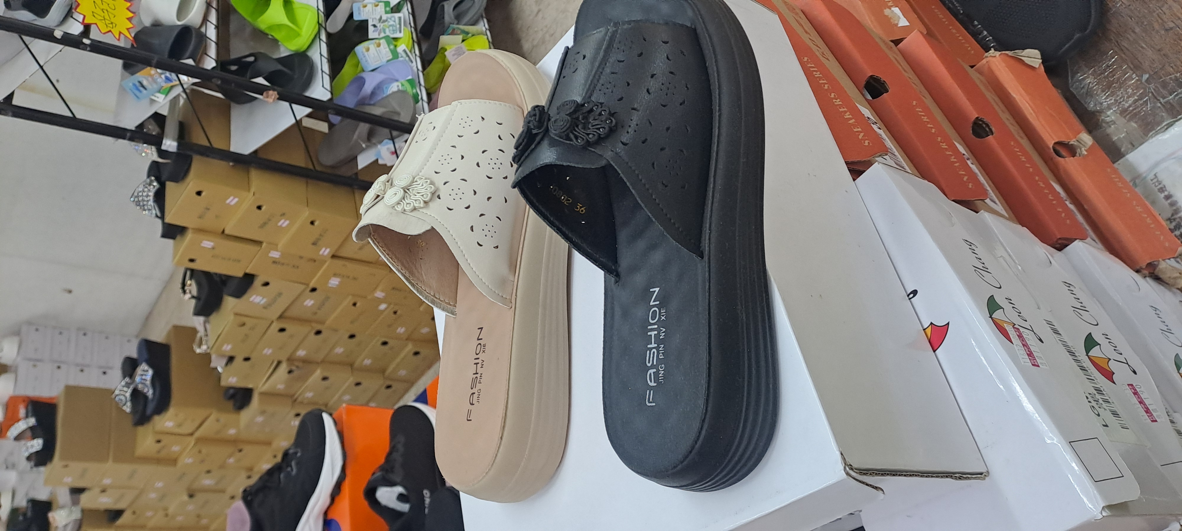 女士2026新款拖鞋 5