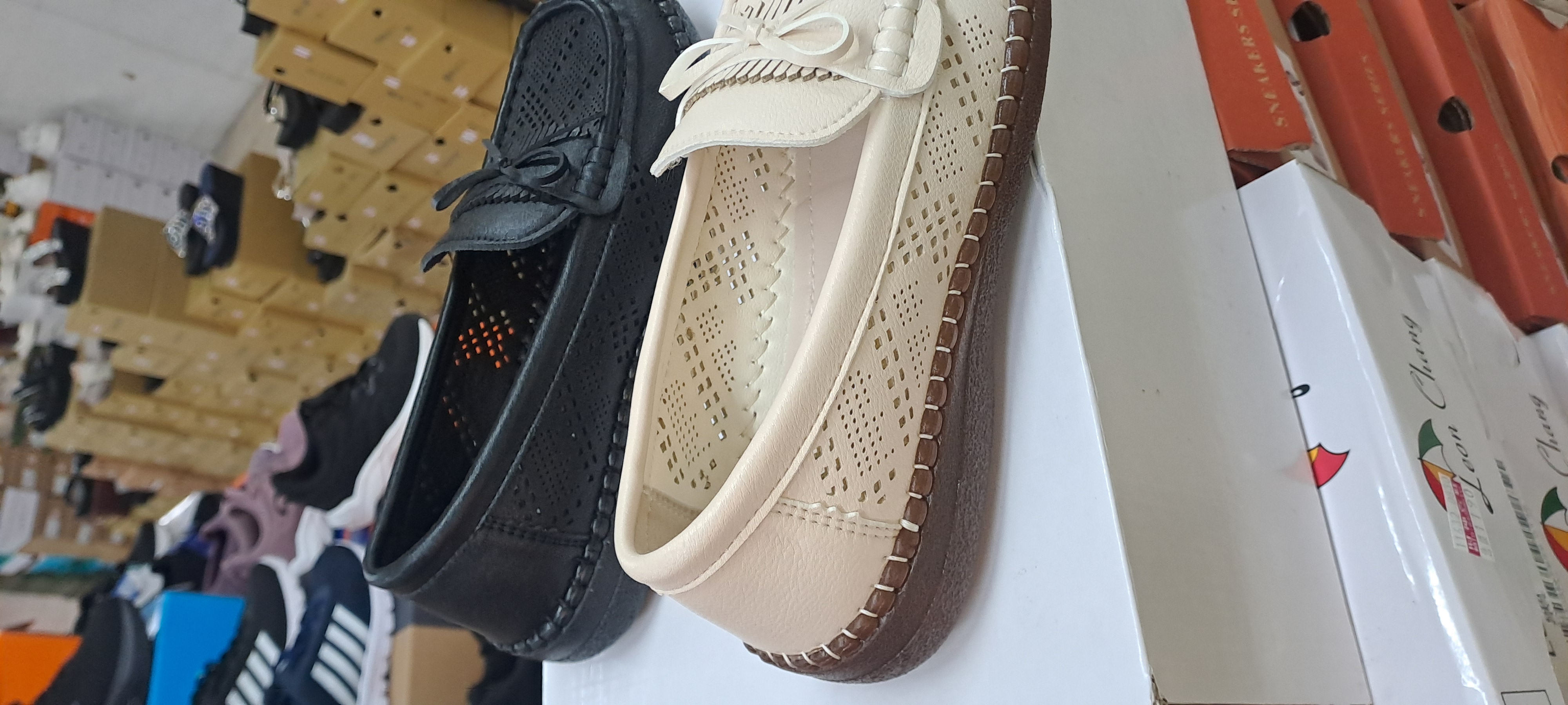 女士車線止滑透氣休閒鞋 5