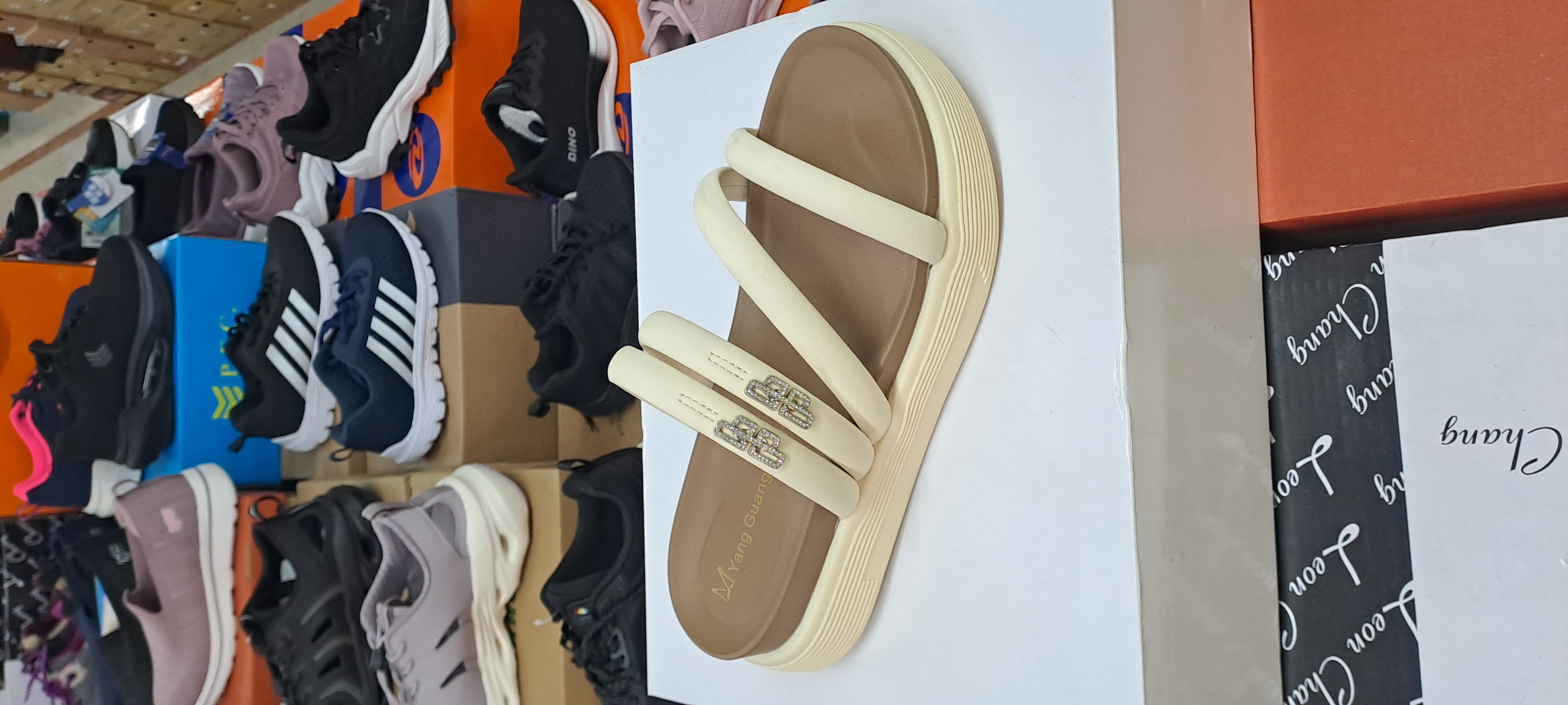 女士拖鞋新款 5