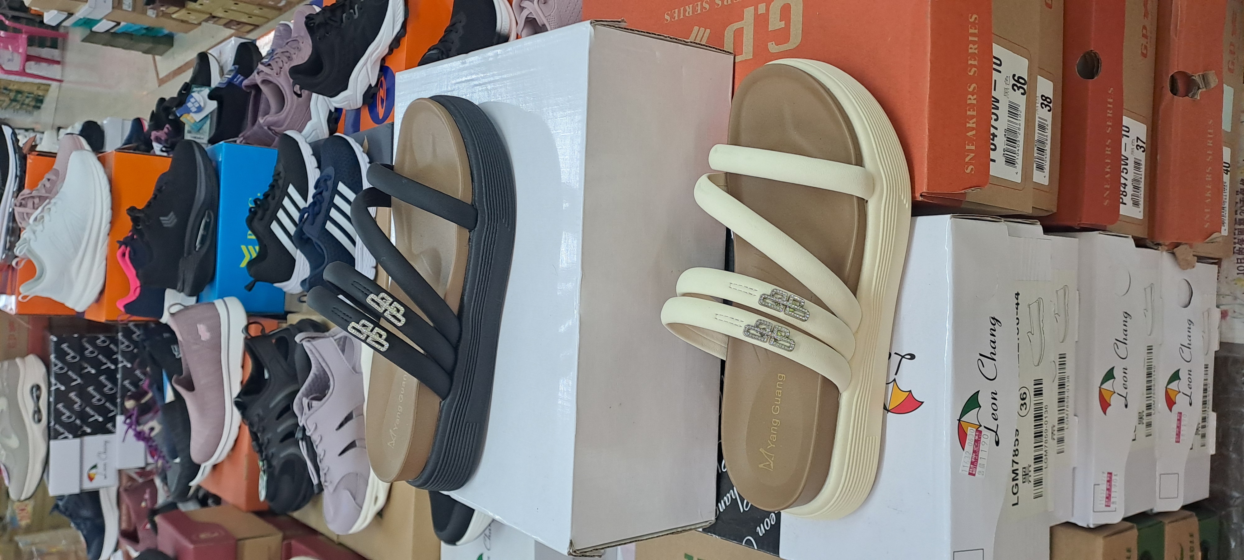 女士拖鞋新款 2